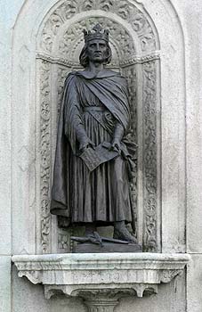 Statue d'Henry II Plantagenet - Angers - &copy; Norbert Pousseur