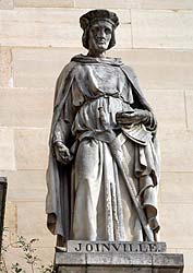 Jean de Joinville - S&eacute;n&eacute;chal et historien - 1224 / 1317 - Sculpture de la cour Napol&eacute;on du Louvre - &copy; Norbert Pousseur