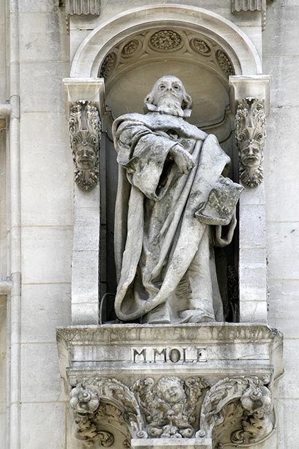 Statue de Mathieu Mol&eacute;, garde des sceaux - &copy; Norbert Pousseur