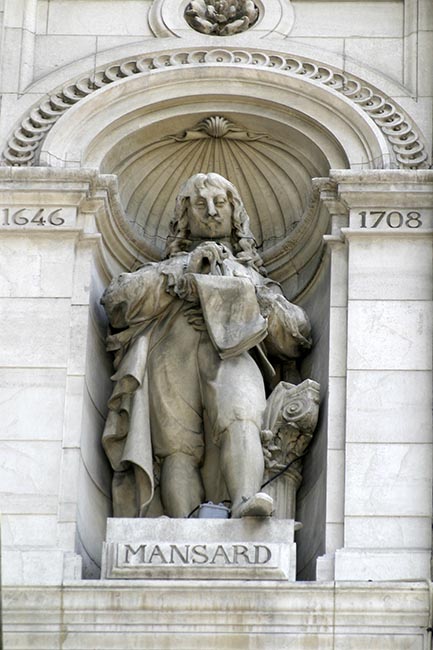 Statue de François Mansard (ou Mansart), architecte - © Norbert Pousseur Statue de François Mansard (ou Mansart), architecte - © Norbert Pousseur