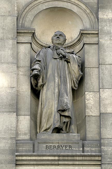 Statue d'Antoine Berryer, avocat - © Norbert Pousseur Statue d'Antoine Berryer, avocat - © Norbert Pousseur