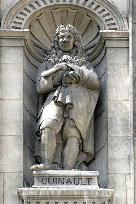 Statue de Philippe Quinault, po&egrave;te et auteur dramatique - &copy; Norbert Pousseur