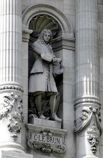 Statue de Charles Le Brun (ou Lebrun), peintre - © Norbert Pousseur Statue de Charles Le Brun (ou Lebrun), peintre - © Norbert Pousseur