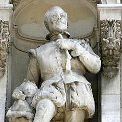 Statue de Jean Goujon, sculpteur et architecte - © Norbert Pousseur