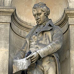 Statue de François Ambroise Didot, libraire et imprimeur - © Norbert Pousseur