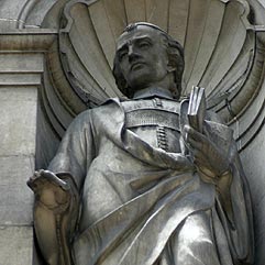 Statue d'Antoine Arnauld, théologien et docteur en Sorbonne - © Norbert Pousseur