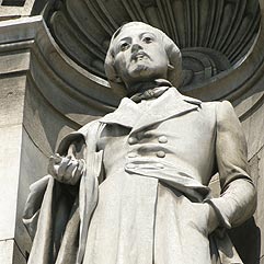 Statue de Louis Charles Alfred de Musset, poète - © Norbert Pousseur