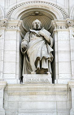 Statue d'Étienne Pasquier, juriconsulte - © Norbert Pousseur