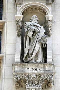 Statue de Mathieu Molé, garde des sceaux - © Norbert Pousseur