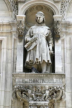 Statue de Pierre de Montreuil (ou Montereau), architecte - © Norbert Pousseur