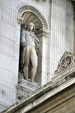 Statue de Marie-Jean Hérault de Séchelles,écrivain - © Norbert Pousseur