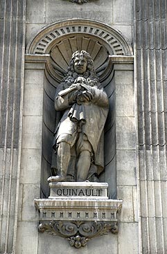 Statue de Philippe Quinault, poète et auteur dramatique - © Norbert Pousseur