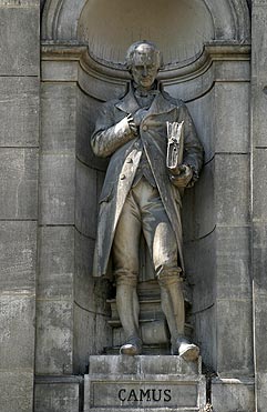 Statue d'Armand Gaston Camus, savant juriconsulte - © Norbert Pousseur