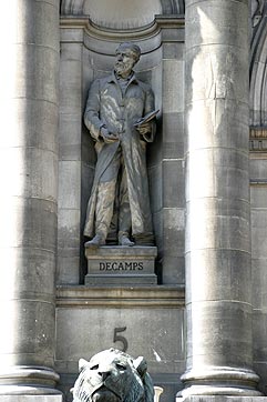 Statue d'Alexandre Gabriel Decamps, peintre - © Norbert Pousseur