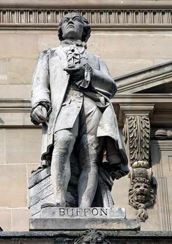 Georges Louis Leclerc, comte de Buffon - Naturaliste - 1708 / 1788 - Sculpture de la cour Napoléon du Louvre - © Norbert Pousseur