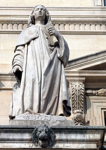 Suger - Abbé de St Denis - 1081 / 1151 - Sculpture de la cour Napoléon du Louvre - © Norbert Pousseur