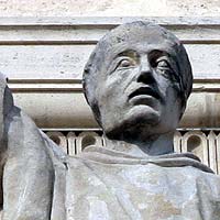 Saint Bernard de Clairvaux - Abbé de Clairvaux - 1091 / 1153 - Sculpture de la cour Napoléon du Louvre - © Norbert Pousseur