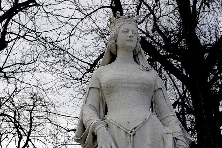 Valentine de Milan, duchesse d'Orl&eacute;ans - Sculpture des reines du jardin du Luxembourg - &copy; Norbert Pousseur