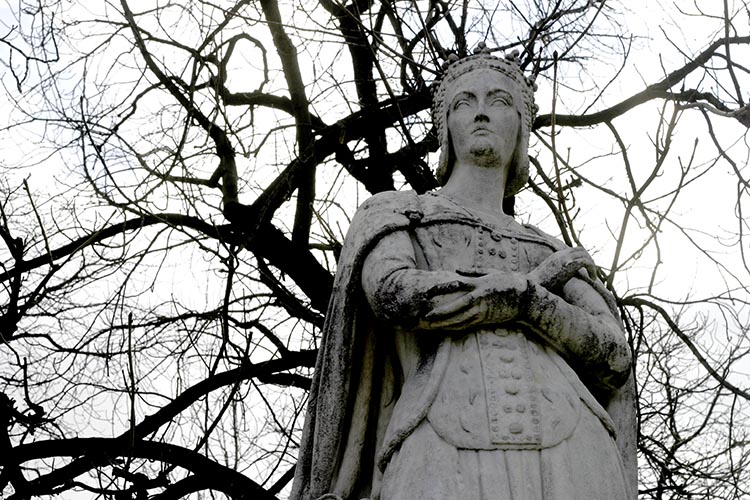 Anne de Beaujeu (ou Anne de France), régente de France - Sculpture des reines du jardin du Luxembourg - © Norbert Pousseur Anne de Beaujeu (ou Anne de France), régente de France - Sculpture des reines du jardin du Luxembourg - © Norbert Pousseur