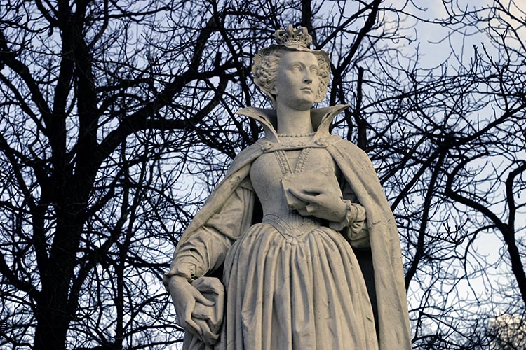 Marie Stuart, reine de France et d'Ecosse - Sculpture des reines du jardin du Luxembourg - &copy; Norbert Pousseur